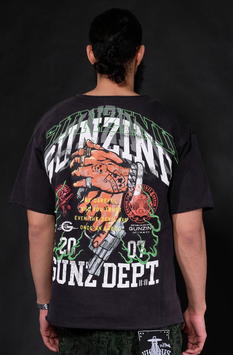 GUNZINII / WASHED BLACK GUN IN HAND TEE