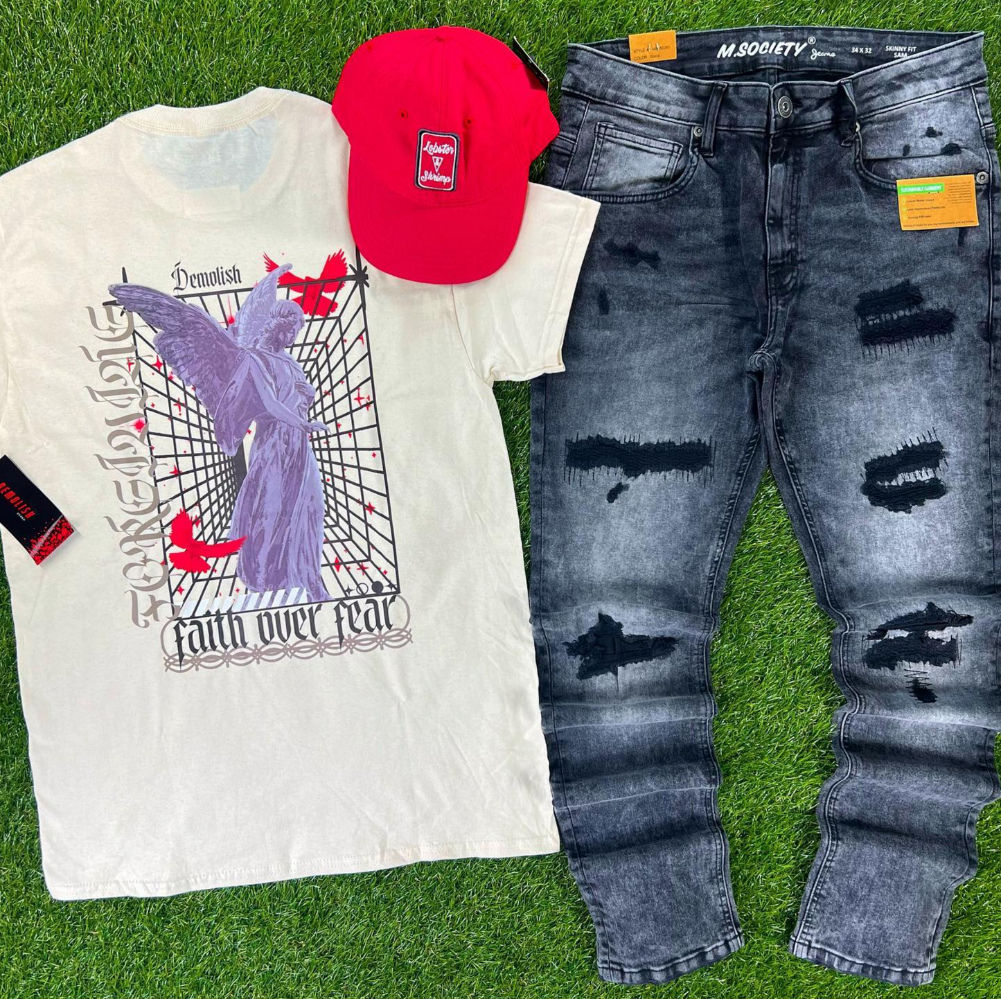 Men, Boys, Teens, Gifts, Wmns, Girls, Urban, Style, Fashion, Mens Tees, Womens Tees, Teen Tees, Boys Tees, Urban Apparel, Demolish, Natural, Red, T-Shirt, Birds, Statue,