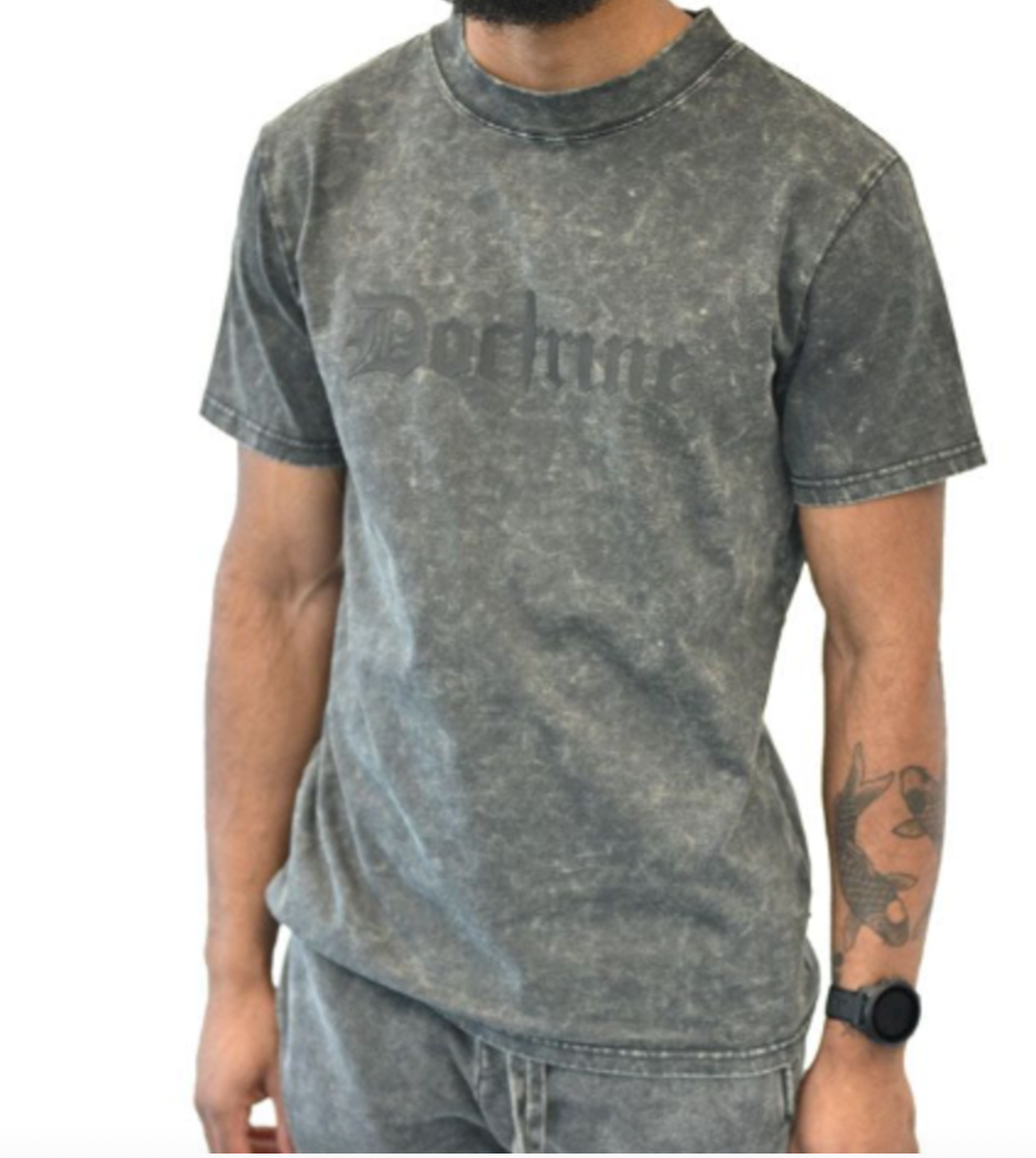 DB0048 Signature Charcoal T-shirt