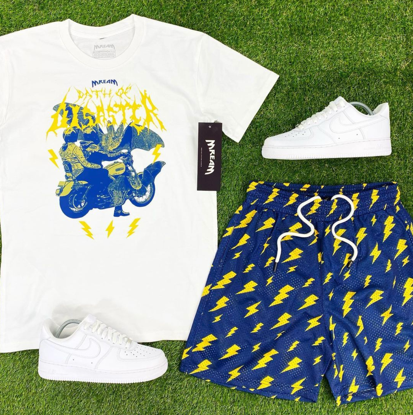 Path Of Tee (Wte/Navy/Gold) /D18