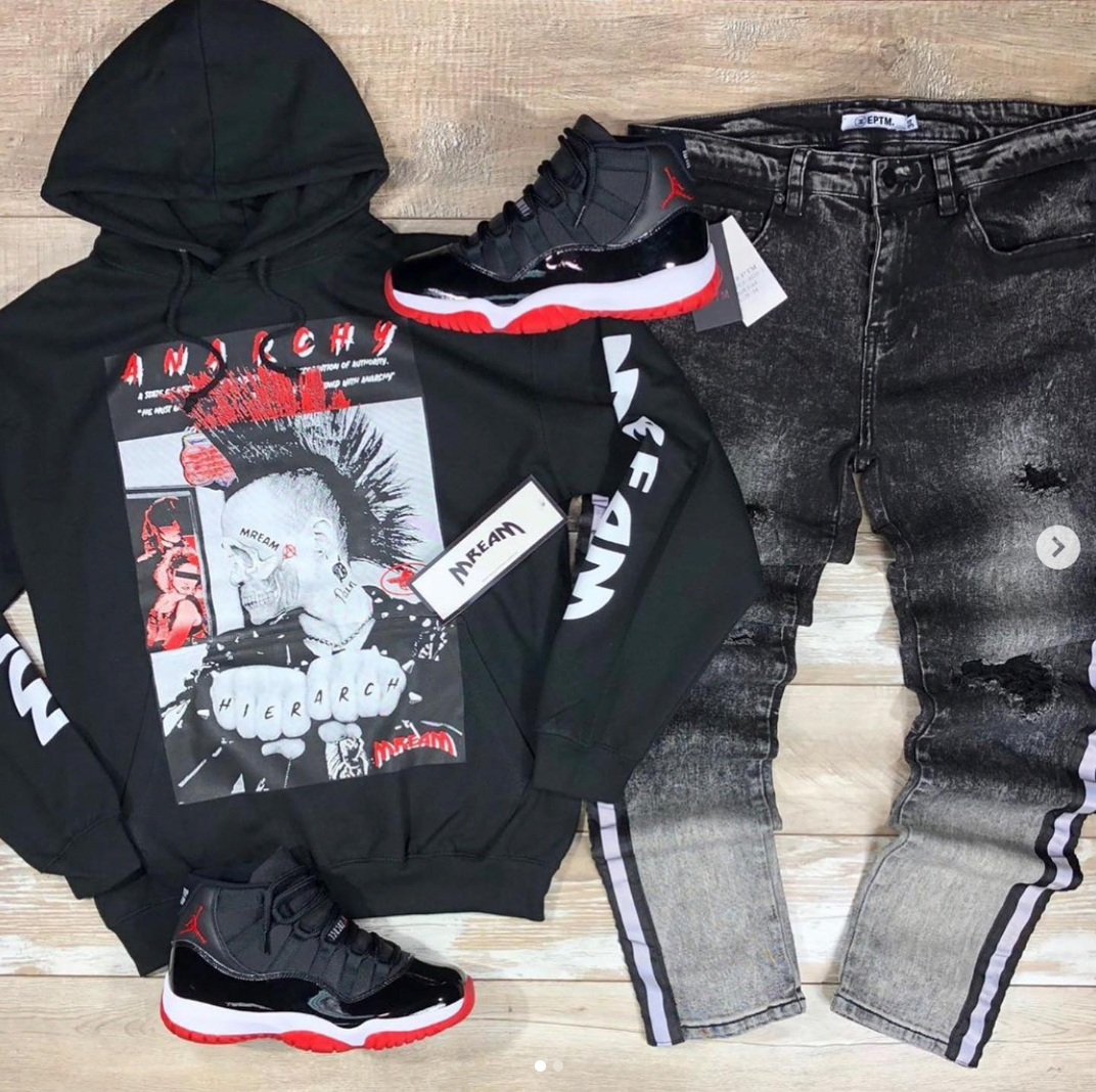 Anarchy Hoodie (Black) /D8