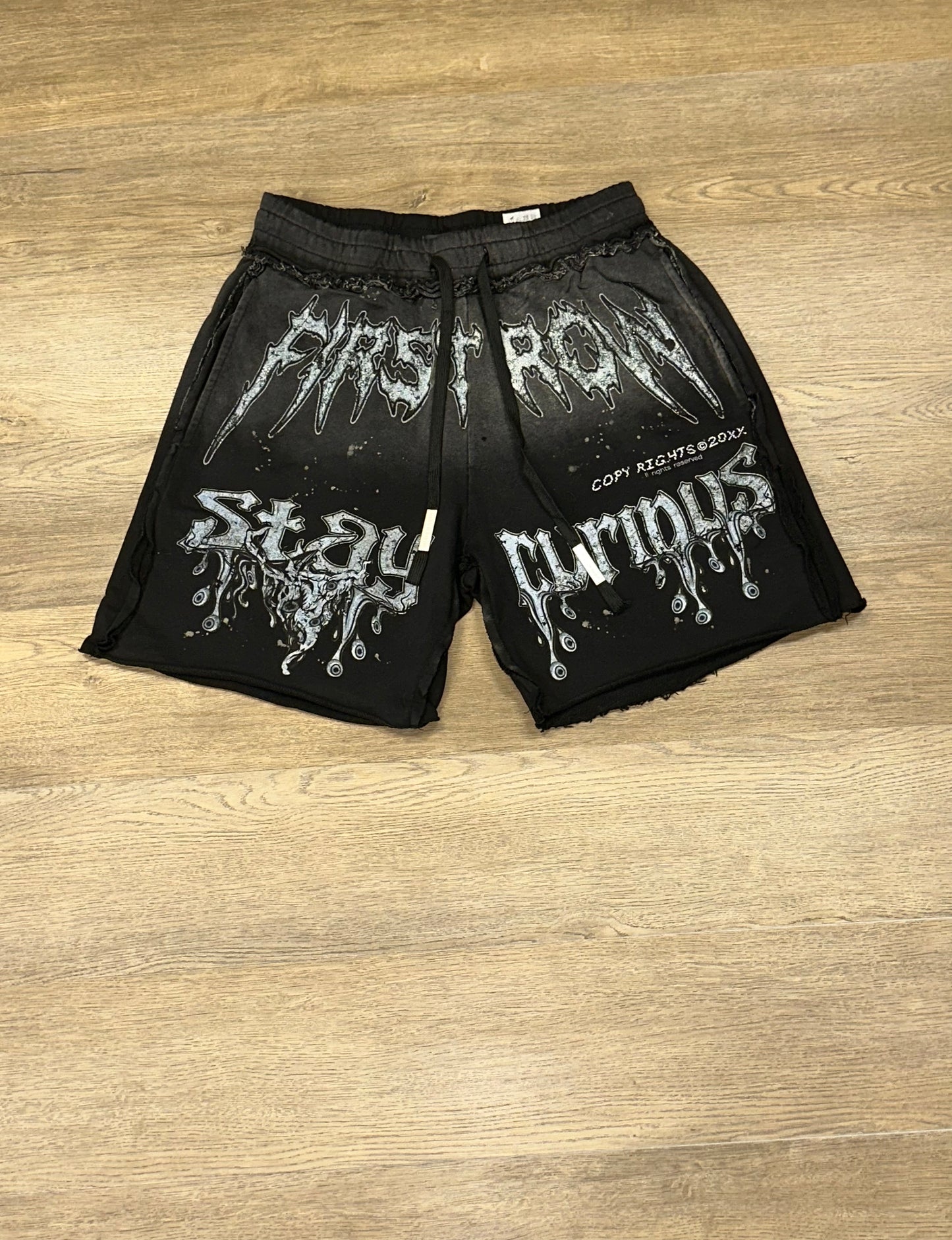 FR BLACK HEAVY WASHED W/WORDS GRAPHIC SHORTS